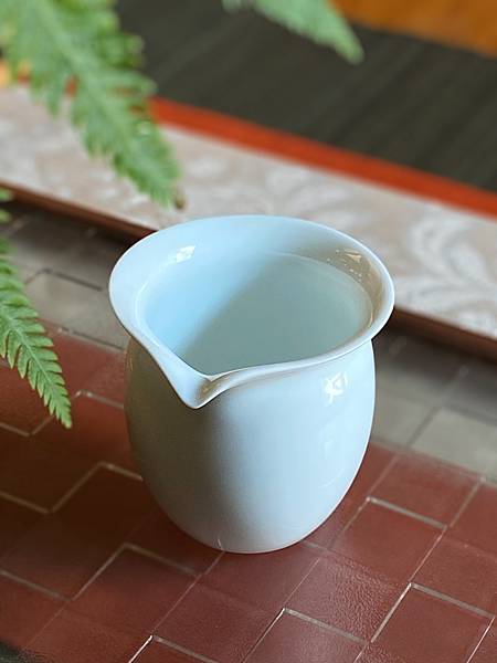 瓷白茶盅小-1.jpg 瓷白茶盅小-1.jpg