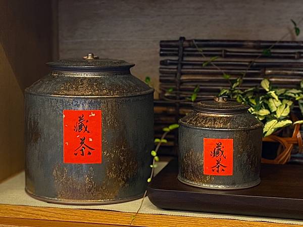 A94康嘉良半斤茶罐-2.jpg A94康嘉良半斤茶罐-2.jpg