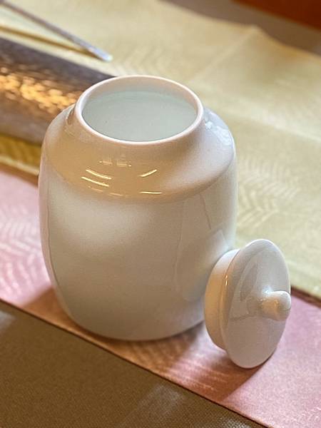 P21瓷白茶罐-2.jpg