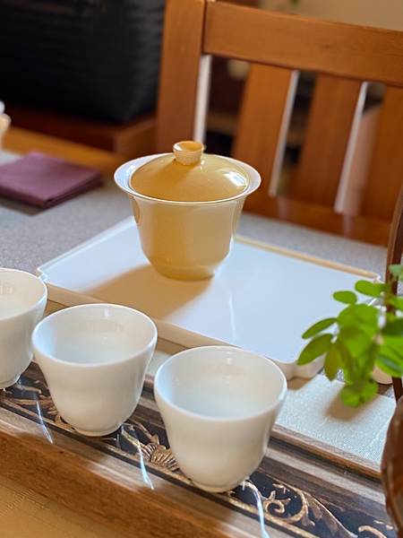 月。鵝黃小蓋杯-3.jpg