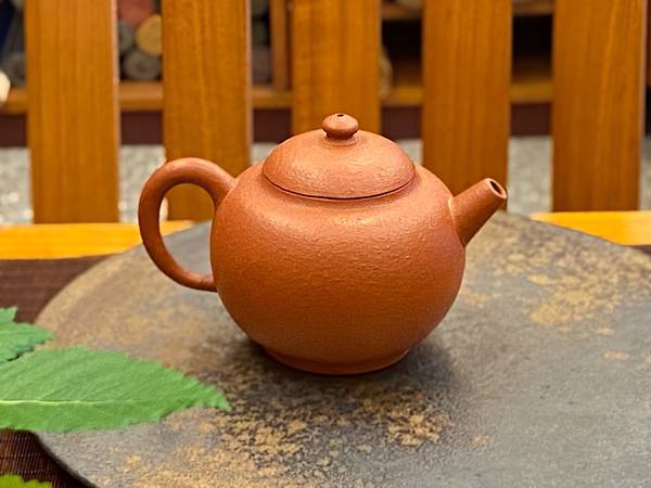 D30朱泥壺-5.jpg