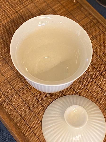 豎紋小蓋杯-4.jpg