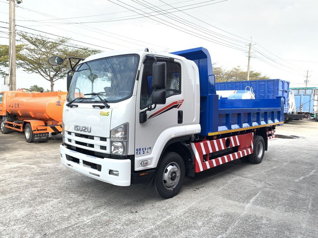 已售出 全新isuzu 五十鈴 11噸手排框式傾卸式 三用斗 軸距3 8米 彰化山立汽車商行 專賣灑水車 痞客邦