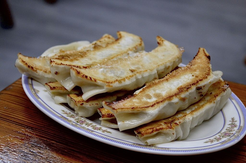 高雄美食高醫永和佳佳香大鍋貼 (7).jpg