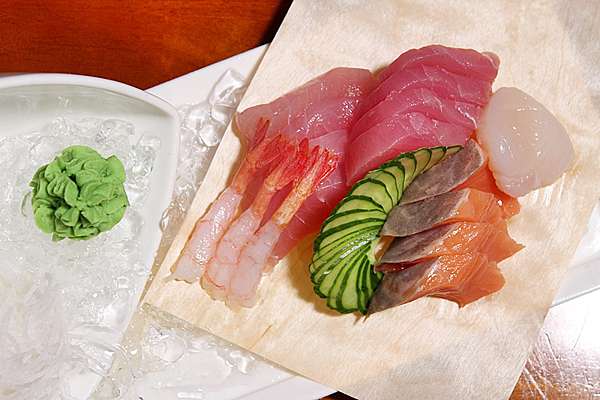 高雄隱藏版壽司 松本府手創日本料理 餐桌上的藝術品 華麗大份量 軟殼蟹蜘蛛捲 仁武美食推薦 阿云帶你遊逮丸 高雄隱藏版壽司 松本府手創日本料理 餐桌上的藝術品 華麗大份量 軟殼蟹蜘蛛捲 仁武美食推薦 阿云帶你遊逮丸