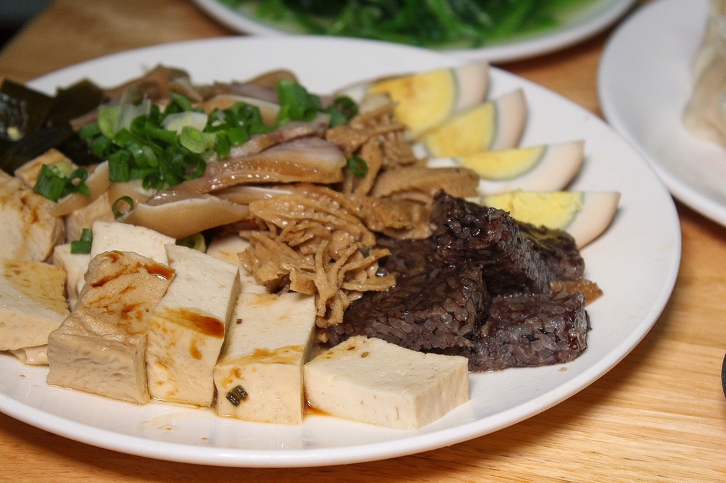 高雄平價美食立信麵館漢神巨蛋周邊美食 (24).jpg