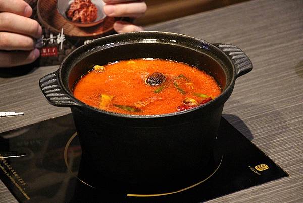 高雄美食宵夜推薦吃到飽肉多多火鍋第一品牌仁武仁雄路美食 (38).jpg