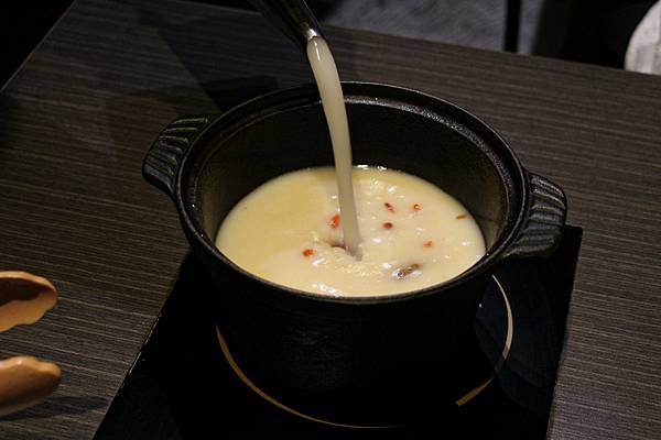 高雄宵夜美食火鍋吃到飽肉多多仁武仁雄店 (9).jpg