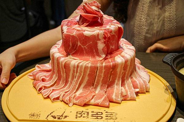 高雄宵夜美食火鍋吃到飽肉多多仁武仁雄店 (16).jpg