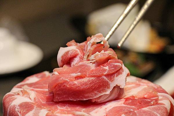 高雄宵夜美食火鍋吃到飽肉多多仁武仁雄店 (44).jpg