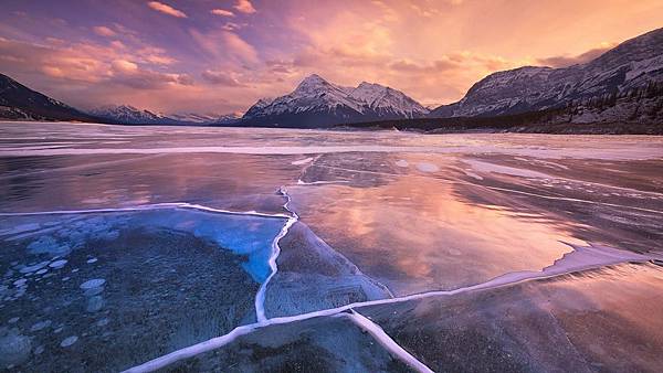 abraham_lake_sunset.jpg