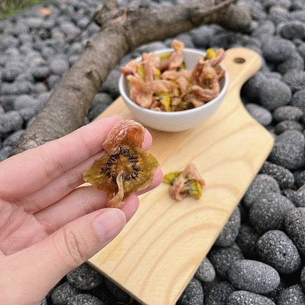 「寵物·零食」營養滿分的潔牙骨-奇異果雞肉捲｜狗狗零食｜貓咪