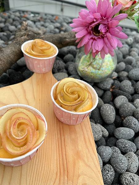 「寵物·鮮食」高顏質蘋果玫瑰花蛋糕-｜狗狗鮮食｜貓咪鮮食｜寵