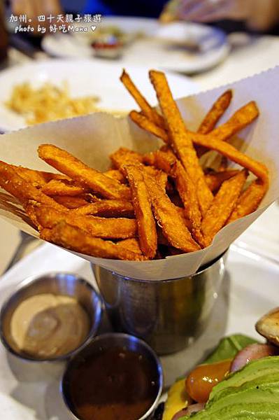 The counter hamburger