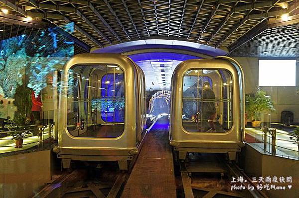 觀光巴士與外灘