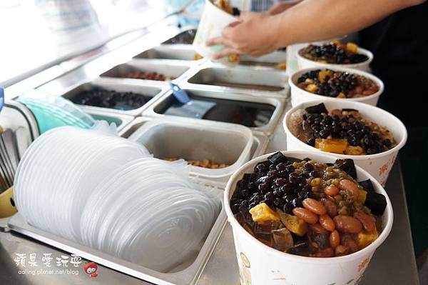 屏東萬丹‧CP值高的「阿基伯六十年冰店」 屏東萬丹‧CP值高的「阿基伯六十年冰店」