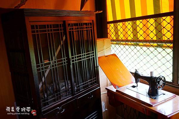 南投竹山‧古早味龍眼木煙燻燒烤的「陳記甕缸雞」 南投竹山‧古早味龍眼木煙燻燒烤的「陳記甕缸雞」