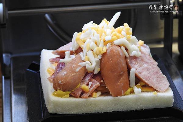 台南永康‧內餡手工製作,口味獨特好吃的熱壓吐司~「雙角號」 台南永康‧內餡手工製作,口味獨特好吃的熱壓吐司~「雙角號」