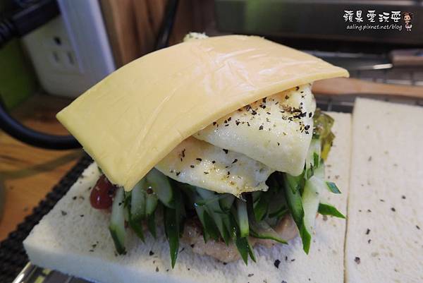 台南永康‧內餡手工製作,口味獨特好吃的熱壓吐司~「雙角號」 台南永康‧內餡手工製作,口味獨特好吃的熱壓吐司~「雙角號」