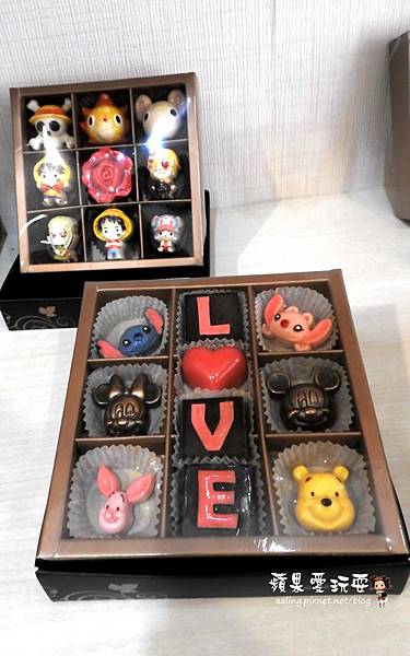 台南東區‧濃郁的生巧克力,讓人愛不釋手的卡通造型,客製化手作巧克力~「華侖婷娜」 台南東區‧濃郁的生巧克力,讓人愛不釋手的卡通造型,客製化手作巧克力~「華侖婷娜」