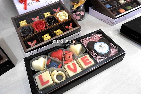 台南東區‧濃郁的生巧克力,讓人愛不釋手的卡通造型,客製化手作巧克力~「華侖婷娜」 台南東區‧濃郁的生巧克力,讓人愛不釋手的卡通造型,客製化手作巧克力~「華侖婷娜」