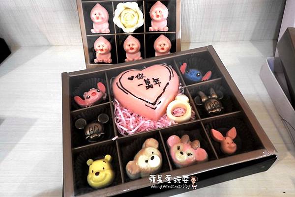 台南東區‧濃郁的生巧克力,讓人愛不釋手的卡通造型,客製化手作巧克力~「華侖婷娜」 台南東區‧濃郁的生巧克力,讓人愛不釋手的卡通造型,客製化手作巧克力~「華侖婷娜」