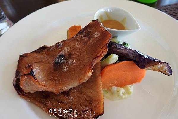 高雄大樹‧濃濃地中海風,中餐價位偏高,下午茶平價的「小希臘莊園」 高雄大樹‧濃濃地中海風,中餐價位偏高,下午茶平價的「小希臘莊園」