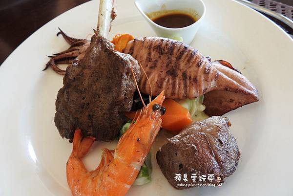 高雄大樹‧濃濃地中海風,中餐價位偏高,下午茶平價的「小希臘莊園」 高雄大樹‧濃濃地中海風,中餐價位偏高,下午茶平價的「小希臘莊園」