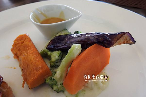 高雄大樹‧濃濃地中海風,中餐價位偏高,下午茶平價的「小希臘莊園」 高雄大樹‧濃濃地中海風,中餐價位偏高,下午茶平價的「小希臘莊園」