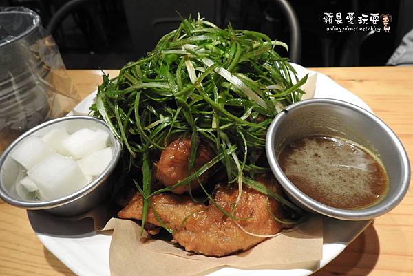 高雄岡山‧大口吃美味韓式炸雞,韓國人開的店~「Chicking-韓國歐爸呀炸雞」 高雄岡山‧大口吃美味韓式炸雞,韓國人開的店~「Chicking-韓國歐爸呀炸雞」