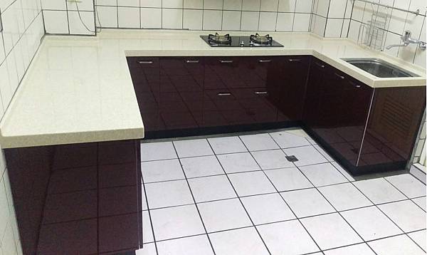 宜蘭南方澳 李阿姨ㄇ字型廚具 雪花台湾