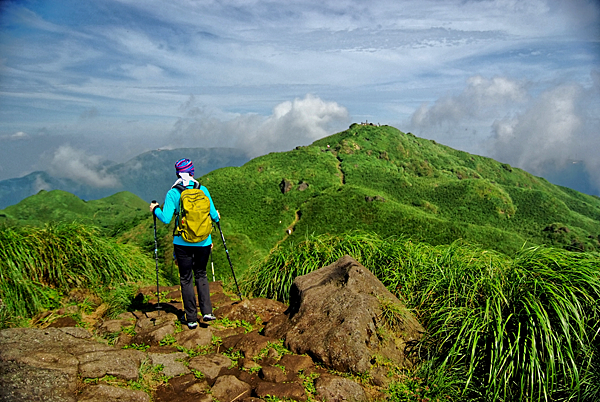 七星山東峰遙望七星山主峰