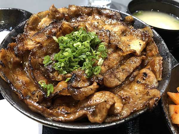 食記 新北樹林秀泰燒丼株式會社 沙漠裡的大鯨魚 痞客邦