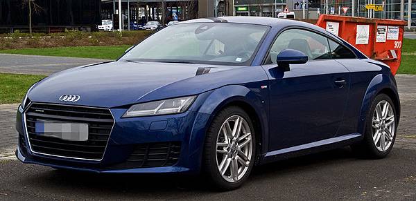 Audi_TT_Coupé_2.0_TFSI_quattro_S-line_(8S)_–_Frontansicht,_3._April_2015,_Düsseldorf.jpg