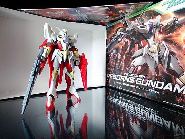 2009年 リボーンズガンダム CB-0000G%2FC  ( 高さ約 15 cm )  1%2F144 HG 再生鋼彈 %2F 重生鋼彈 1%2F144 CB-0000G%2FC REBO