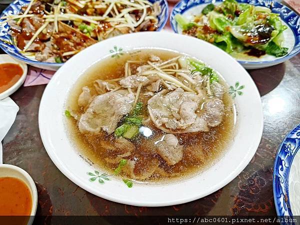 【宜蘭】滷肉飯、滷味拼盤｜宜蘭在地排隊美食｜三星香滷肉飯(當