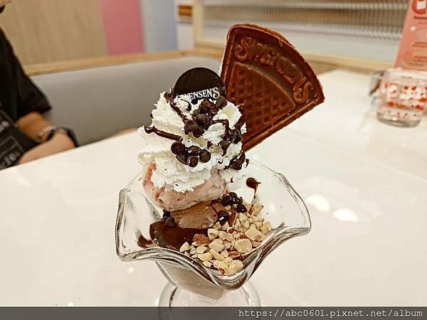 【泰國】曼谷旅遊景點ICONSIAM｜99元泰銖起～人氣冰淇