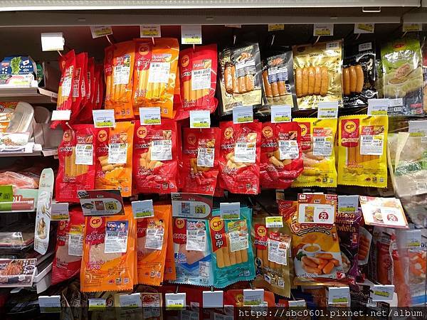 【泰國】7-11超商買什麼｜超便宜超商美食｜必吃打拋豬肉飯、