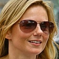 geri-halliwell-and-oliver-peoples-strummer-sunglasses-gallery.jpg