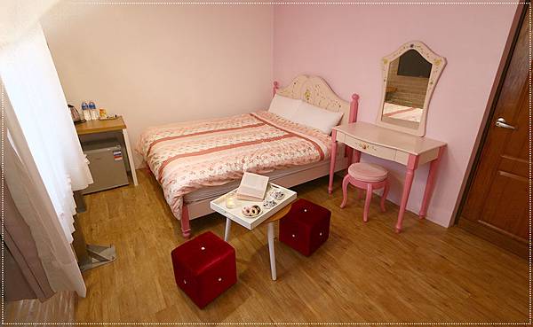 room11.jpg room11.jpg