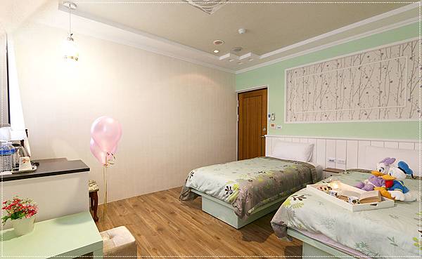 room32.jpg room32.jpg