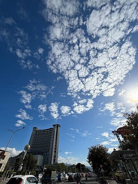 為天地寫日記(關渡靜思堂、大愛台、宇宙大覺者)