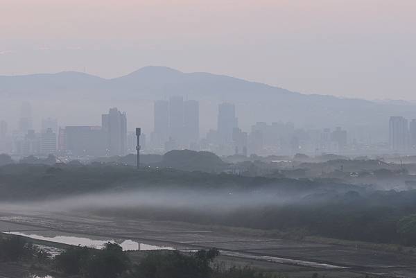 為天地寫日記(關渡平原起霧)(縮時)(2024.03.04)