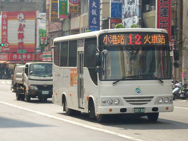 高雄市公車  12