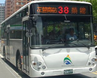 高雄市公車 38.JPG