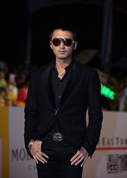 01081_452889891392280418