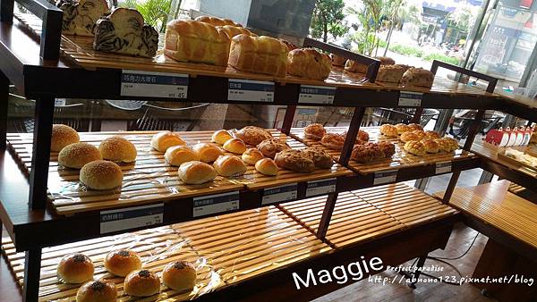 17-06-21-09-09-51-337_deco.jpg 17-06-21-09-09-51-337_deco.jpg