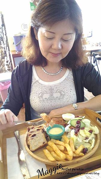 17-06-21-09-27-10-349_deco.jpg 17-06-21-09-27-10-349_deco.jpg