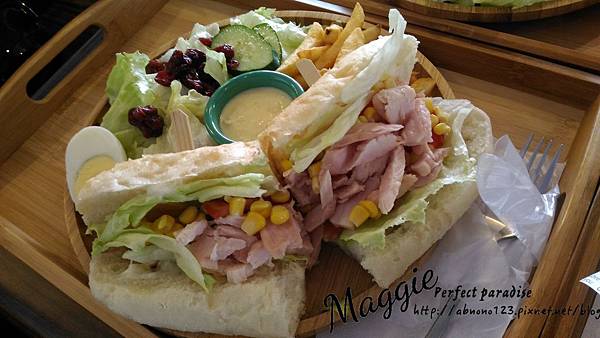 17-06-21-09-30-48-258_deco.jpg 17-06-21-09-30-48-258_deco.jpg