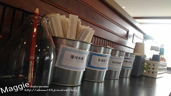 17-06-21-09-48-46-623_deco.jpg 17-06-21-09-48-46-623_deco.jpg